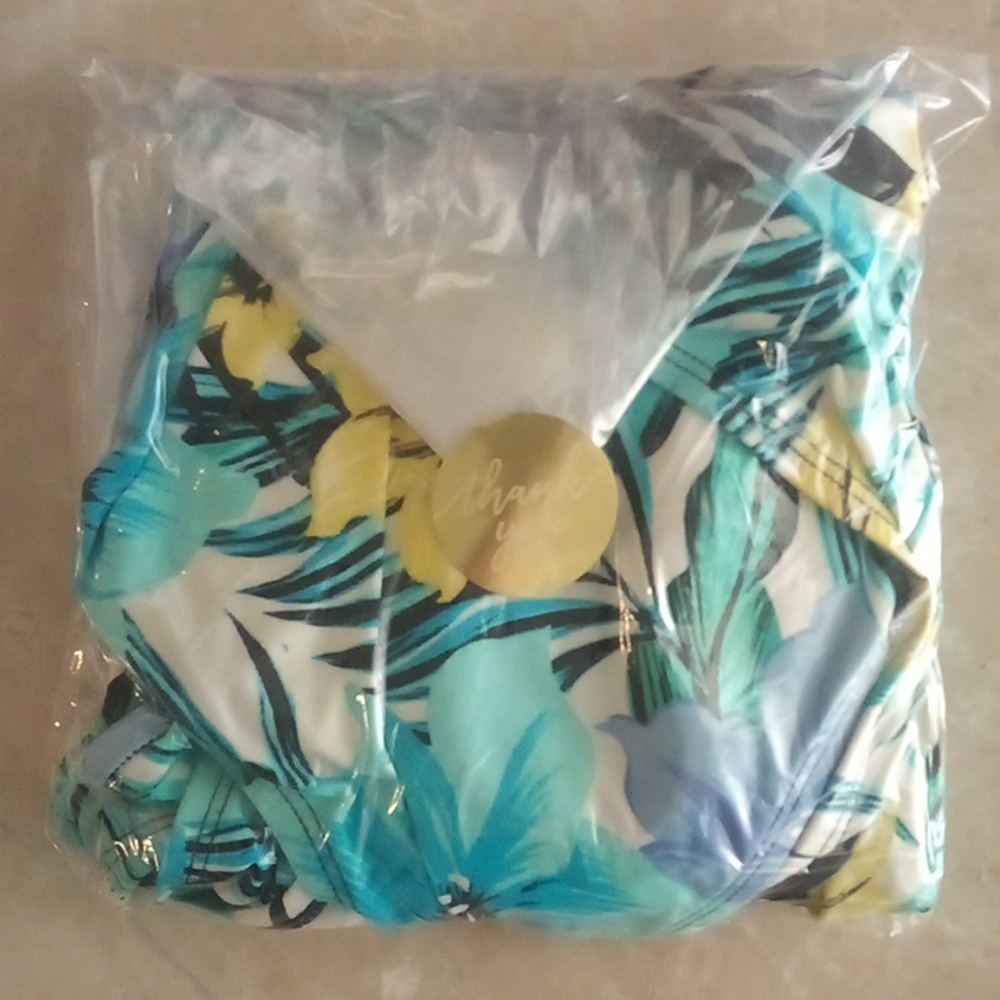 Jantzen One-Piece Swimsuit - Size 12 - Picture 4 of 4